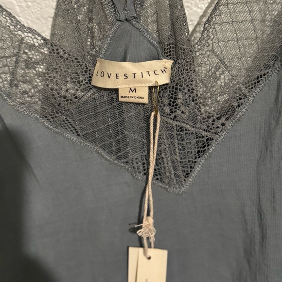 Blue lace trimmed cami - Picture 2 of 3